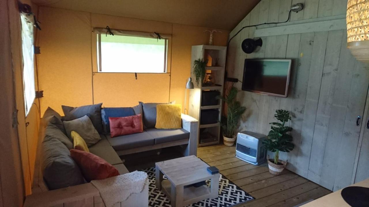 Camping Yn'E Lijte 赫劳 外观 照片